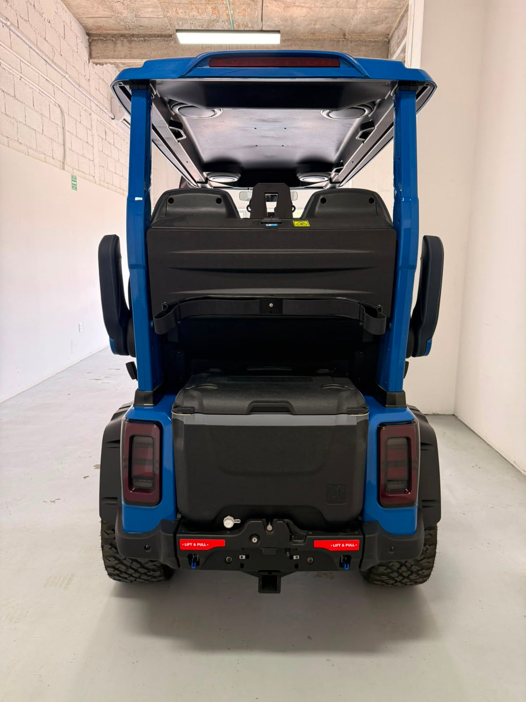 D-MAX XT4 - Blue (Ocean Wave Blue) - In Stock