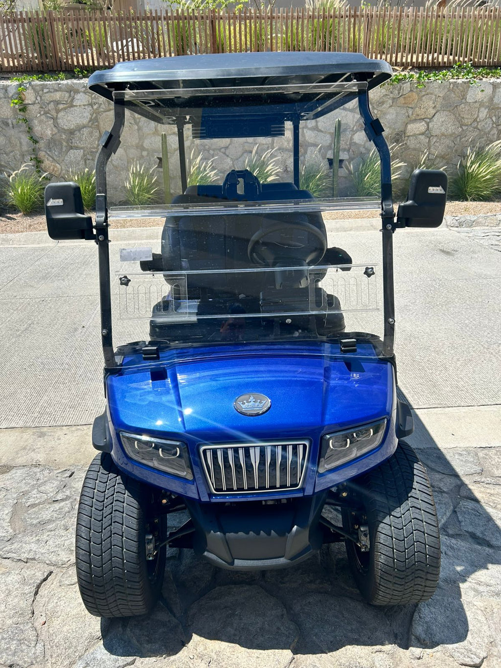 D5 Ranger Luxury Cabin - Hardy Carts & Equipment