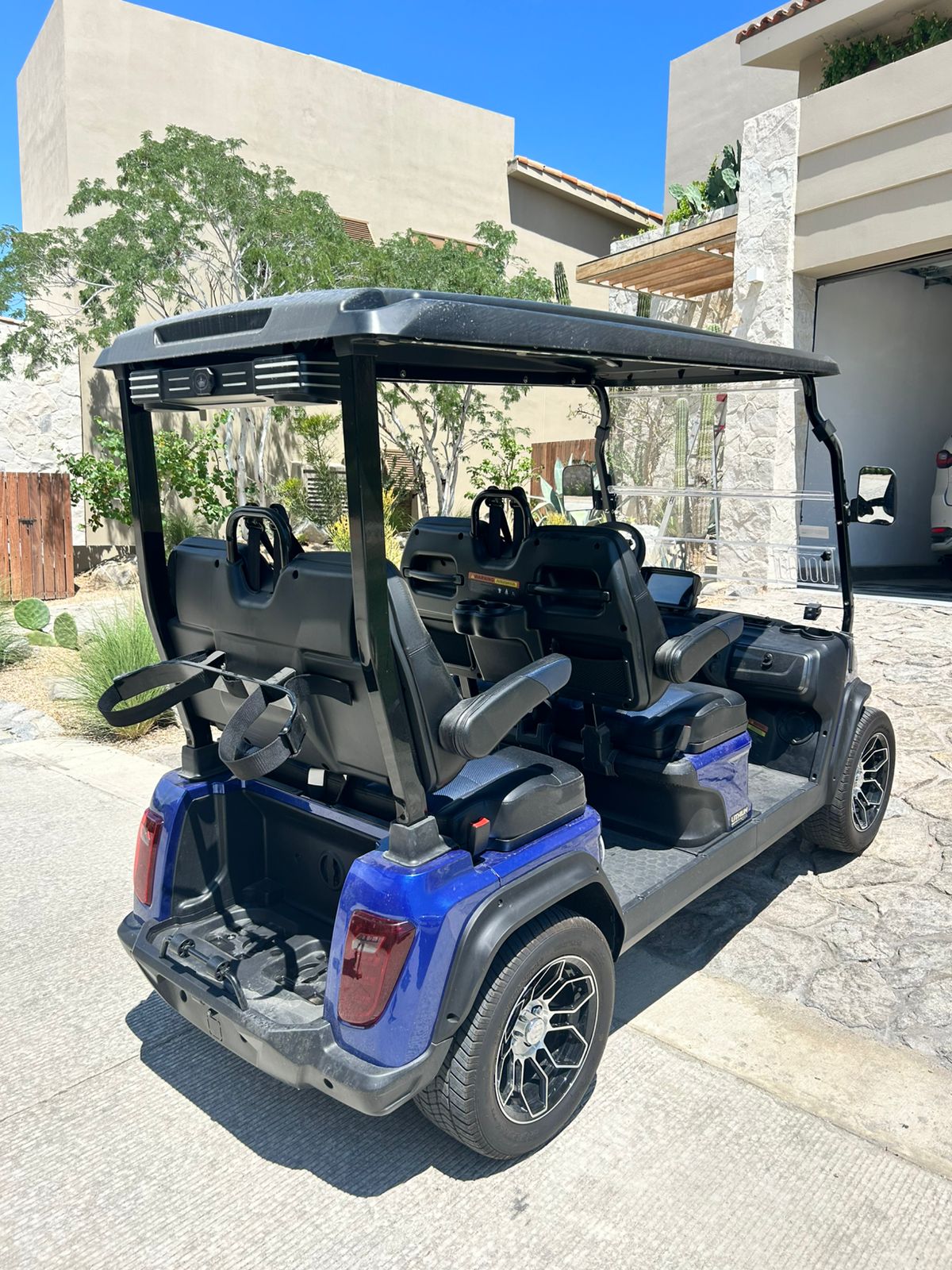 D5 Ranger 4 Plus Black Seats - Hardy Carts & Equipment