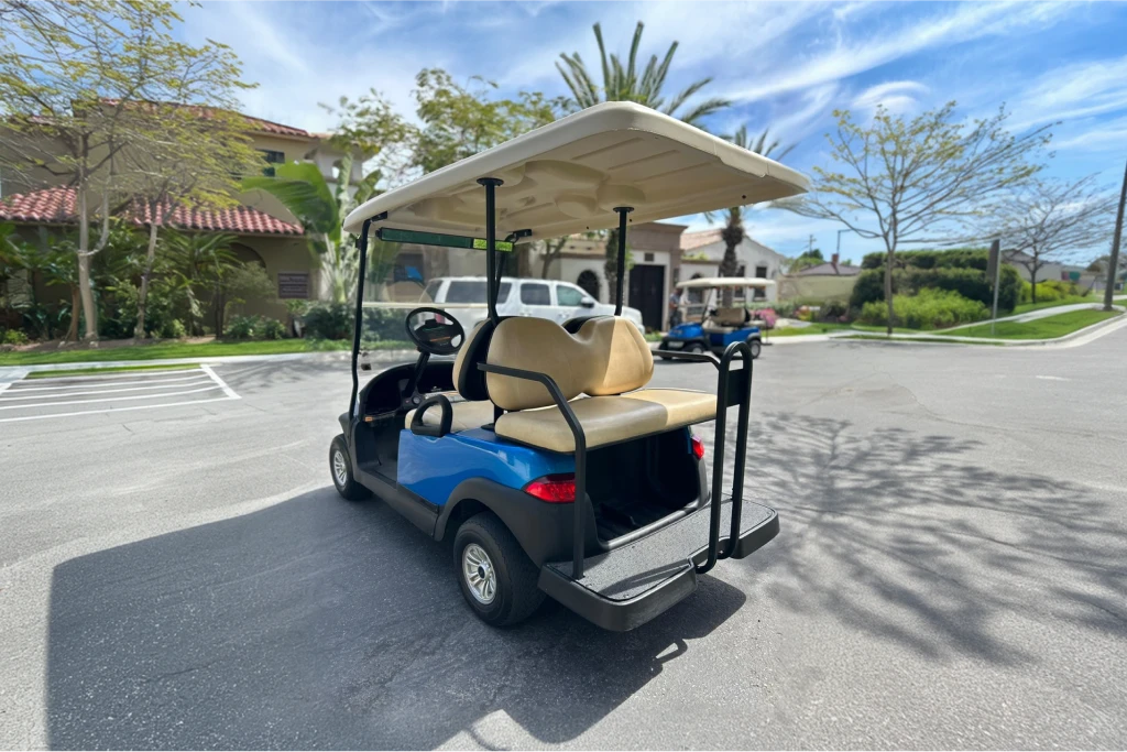Club Car 2017 – Precedent i2 Gasoline - Used - Hardy Carts & Equipment