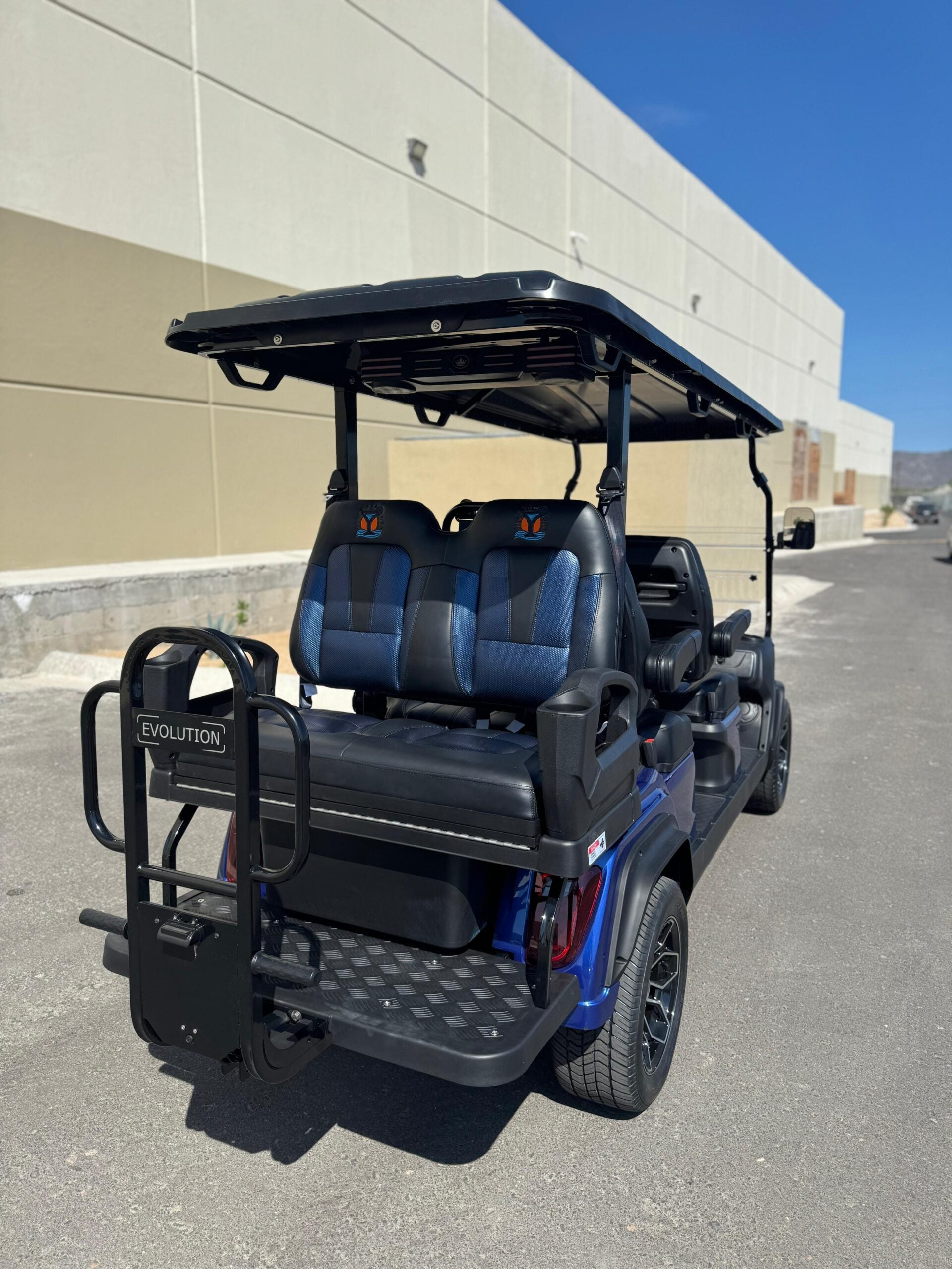 D5 Ranger 4+2 Plus Blue Body - Hardy Carts & Equipment