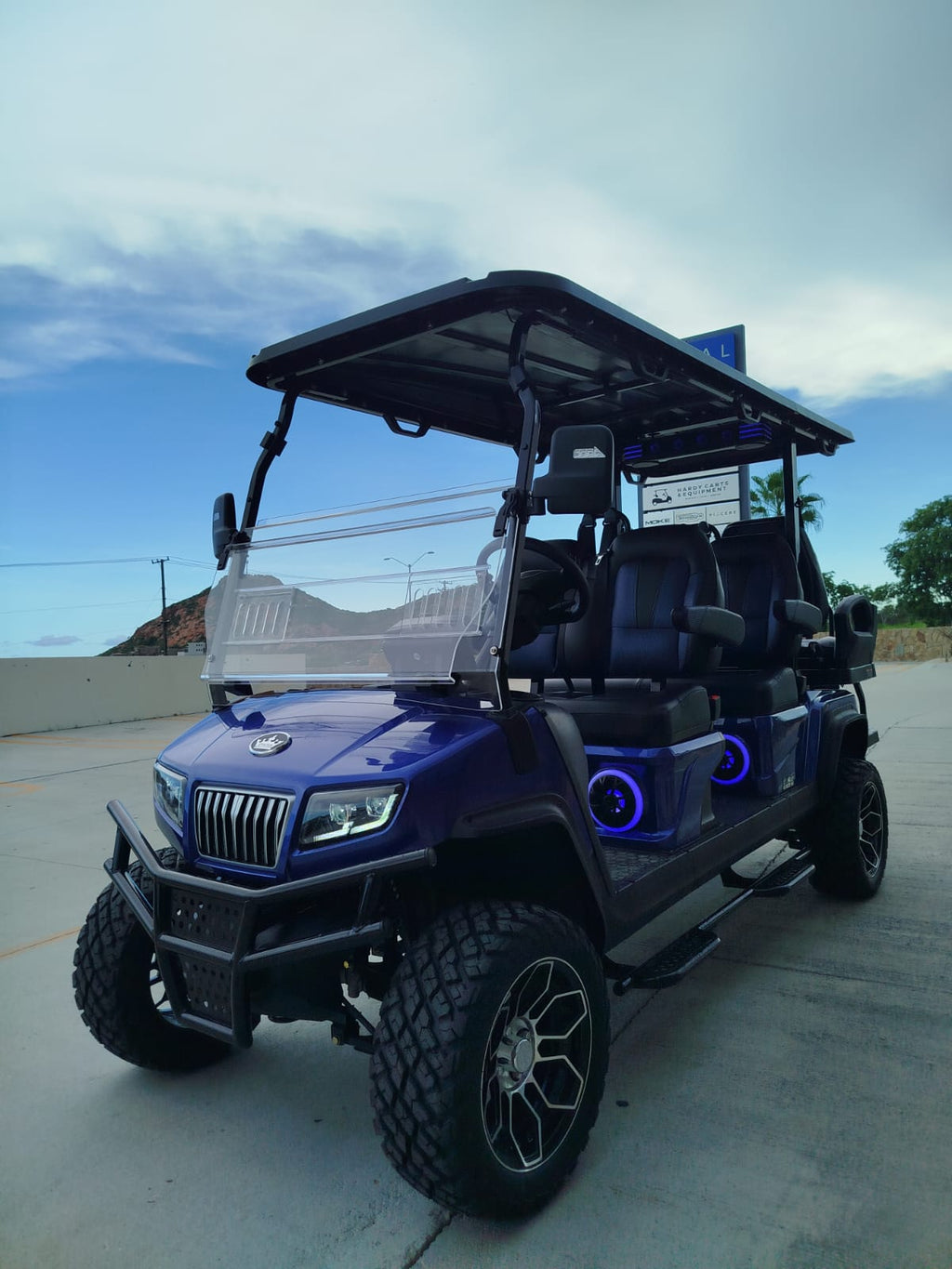 D5 Maverick 4+2 Plus - Portimao Blue (Black) - In Stock