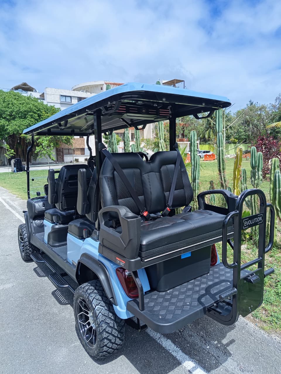 D5 Maverick 4+2 Plus - Pantone 5415c Blue (Black) - In Stock