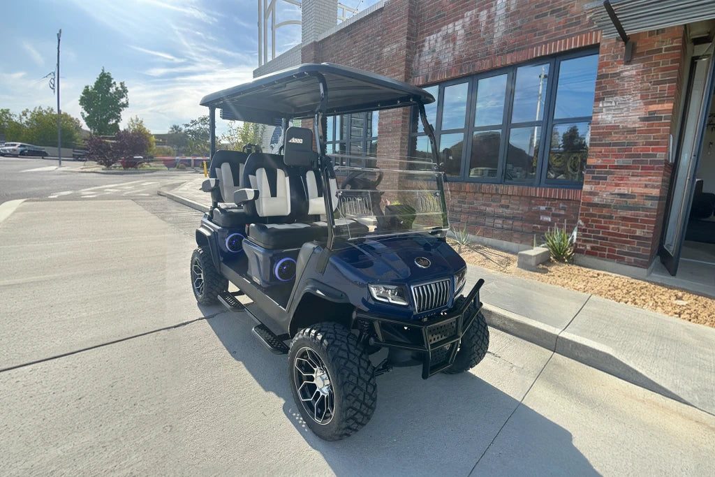 D5 Maverick 4 Plus - Navy - Black and White Seats - In Stock (LC-77)