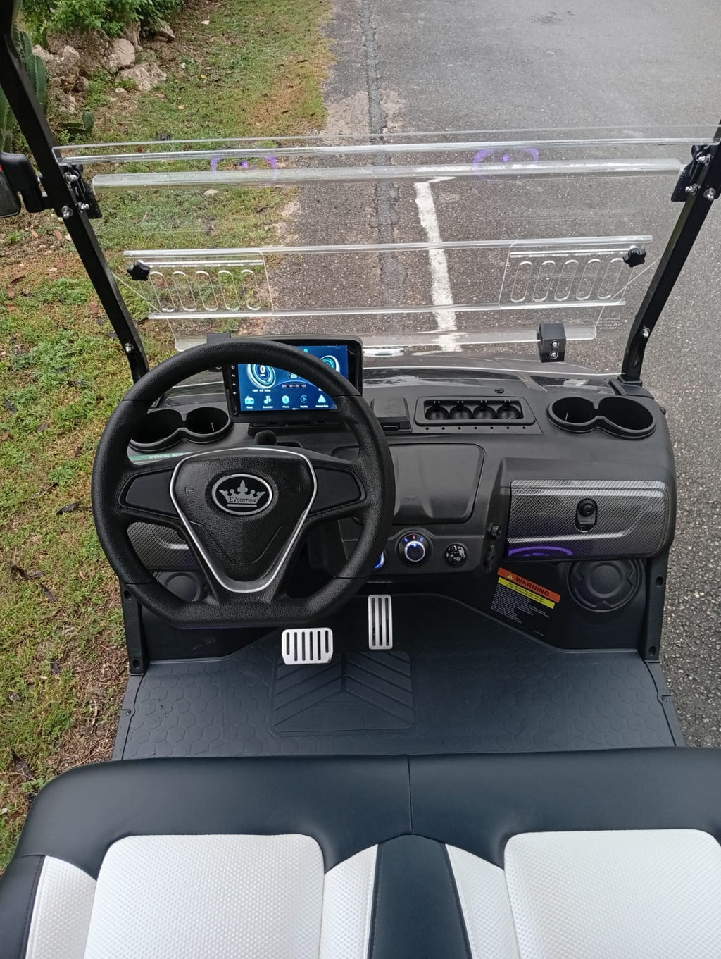 D5 Ranger 2+2 Plus - Arctic Grey - Black & White Seats - color matching roof+$276 USD - New in Stock