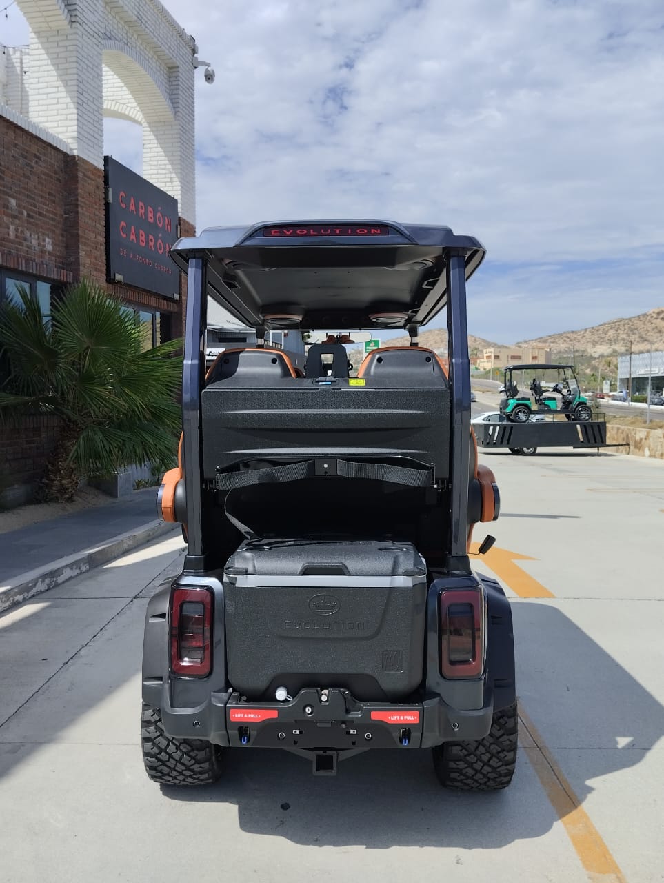 D-MAX XT4 - Black Sapphire (Midnight Cocoa Seats) - Hardy carts & Equipment