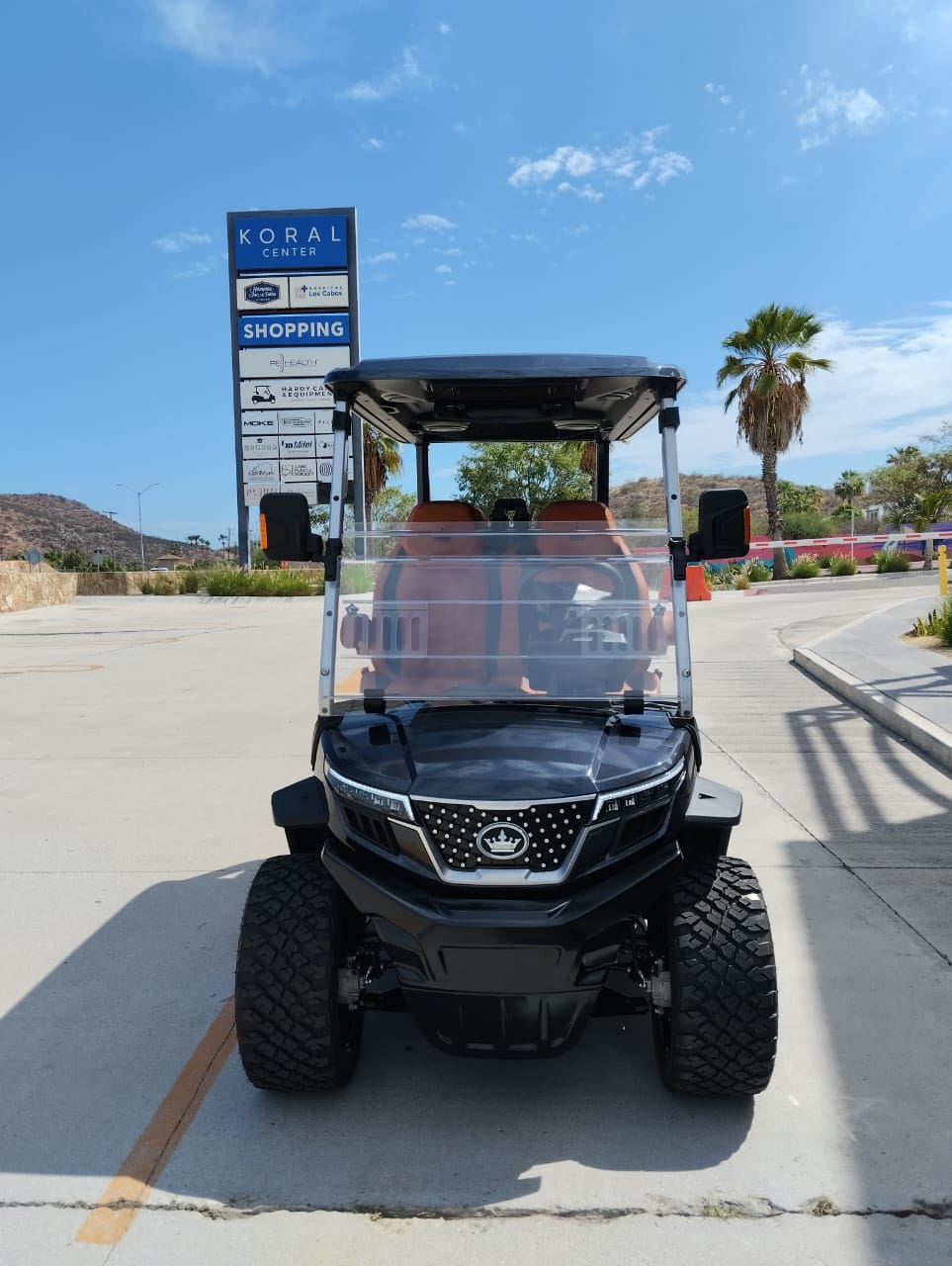 D-MAX XT4 - Black Sapphire (Midnight Cocoa Seats) - Hardy carts & Equipment