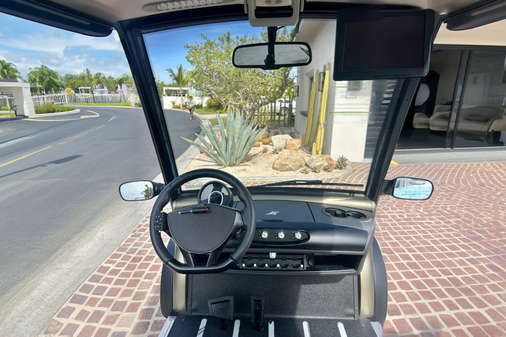 Garia golf 2 seater - 2024- USED- On Consignment- In Stock - Hardy Carts & Equipment