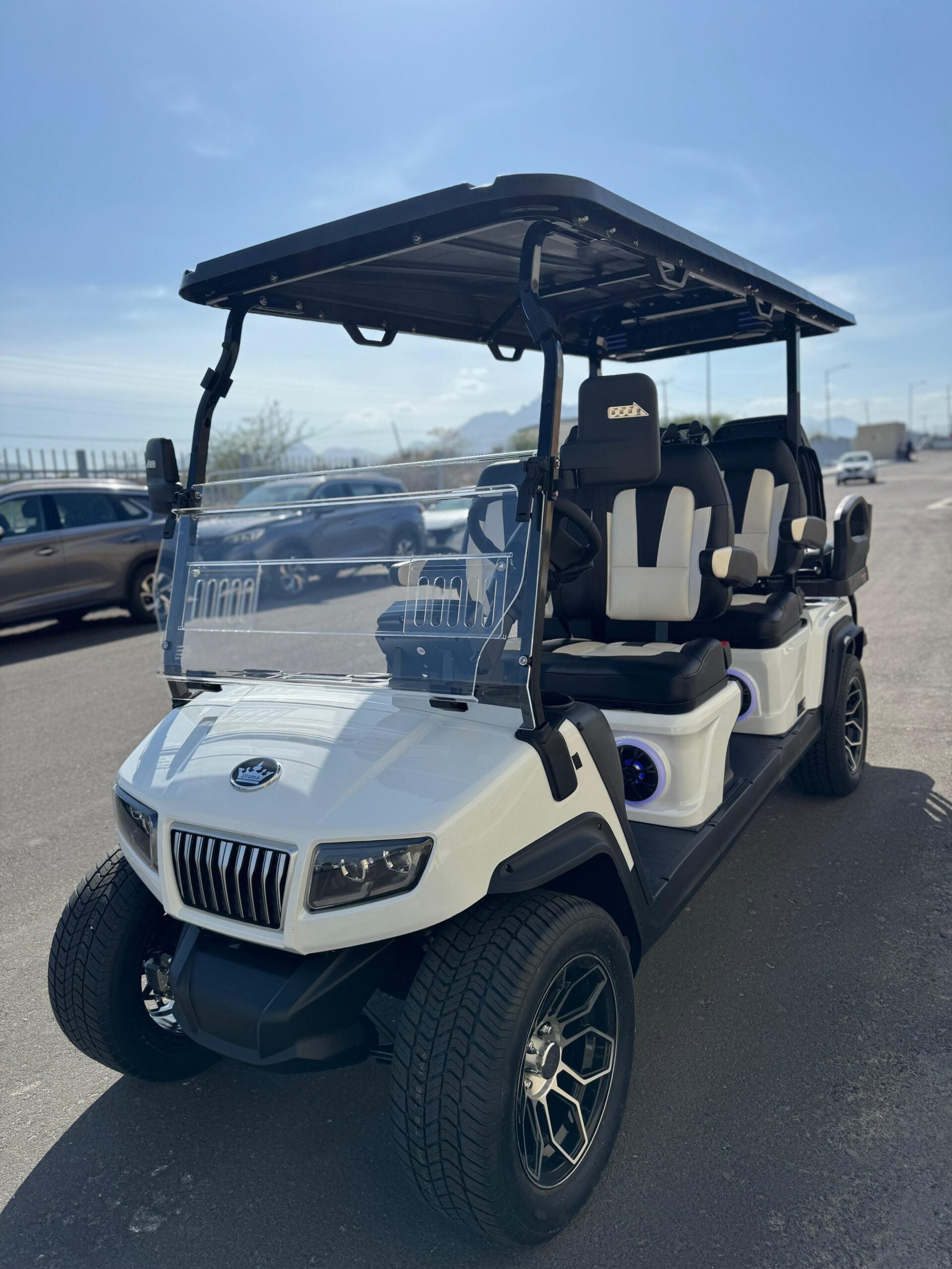 D5 Ranger 4+2 Plus - Mineral White -with Black Seats - Hardy Carts & Equipment