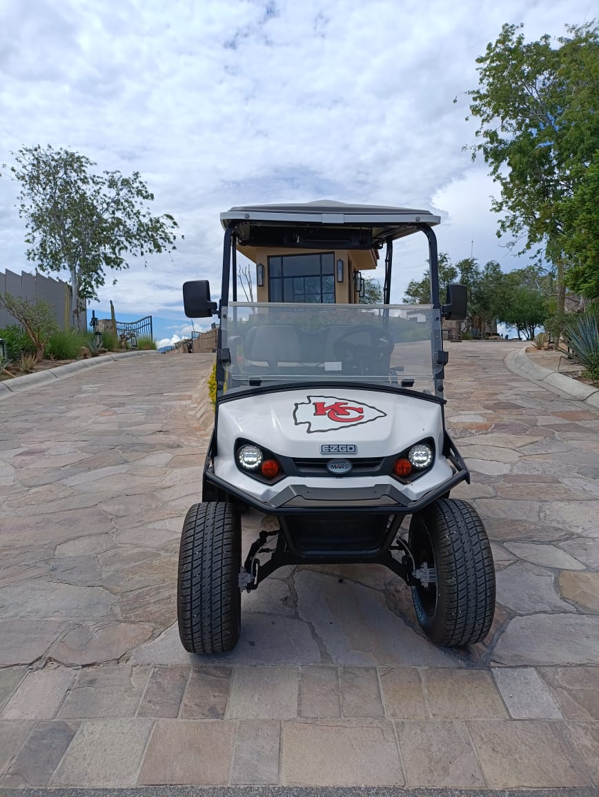 EZGO - S4 - White – 2021 - Used ✔︎