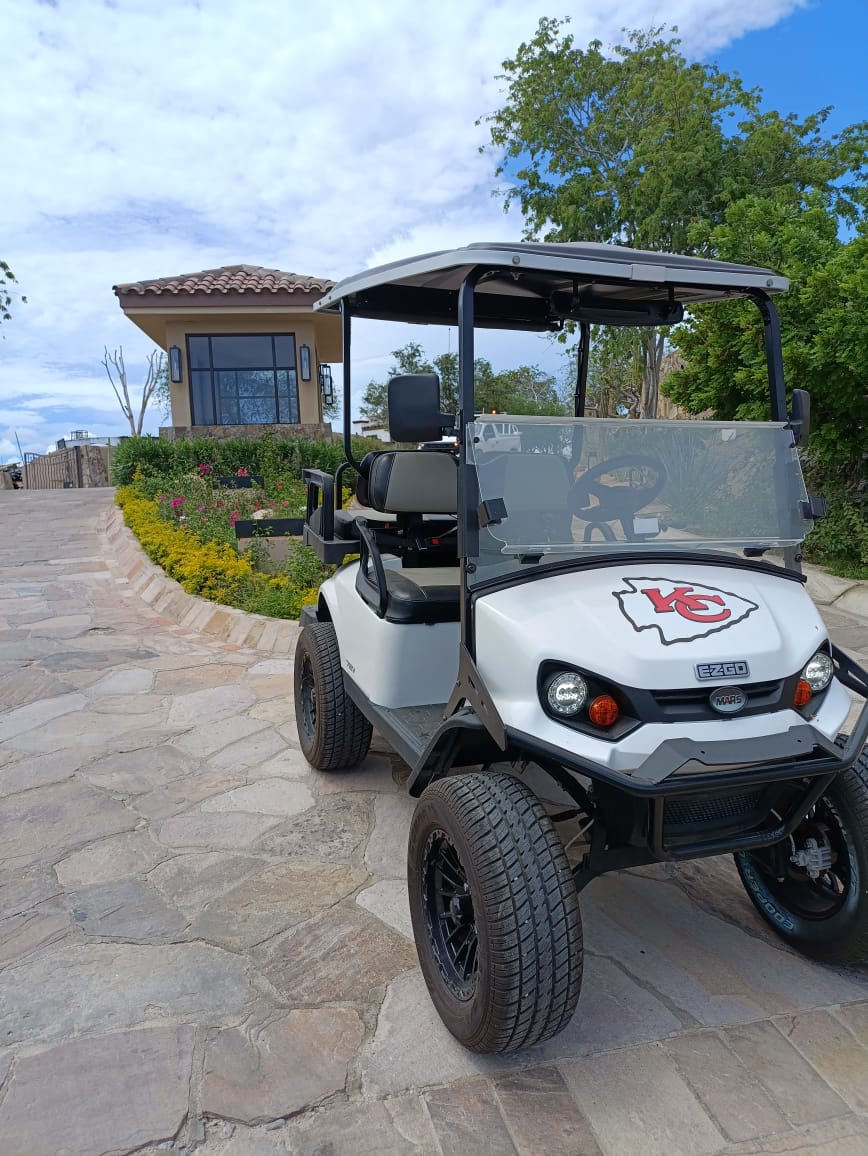 EZGO - S4 - White – 2021 - Used ✔︎