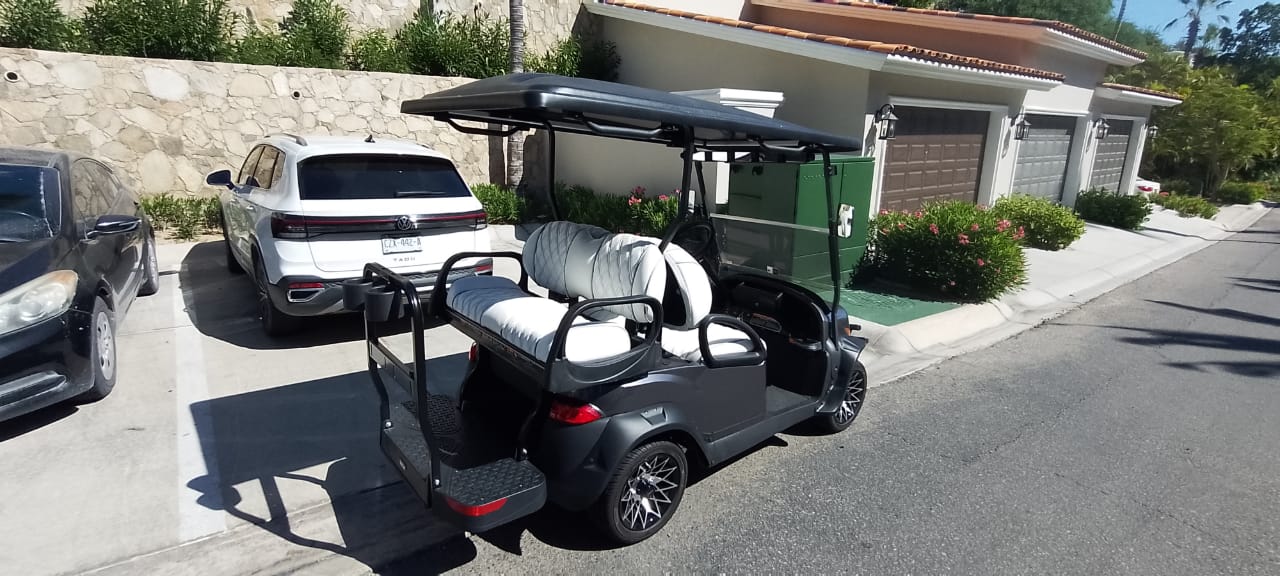 Club Car Gas – Onward 4 Pass - Sin elevador, Gasolina, 2023 - Hardy Carts & Equipment