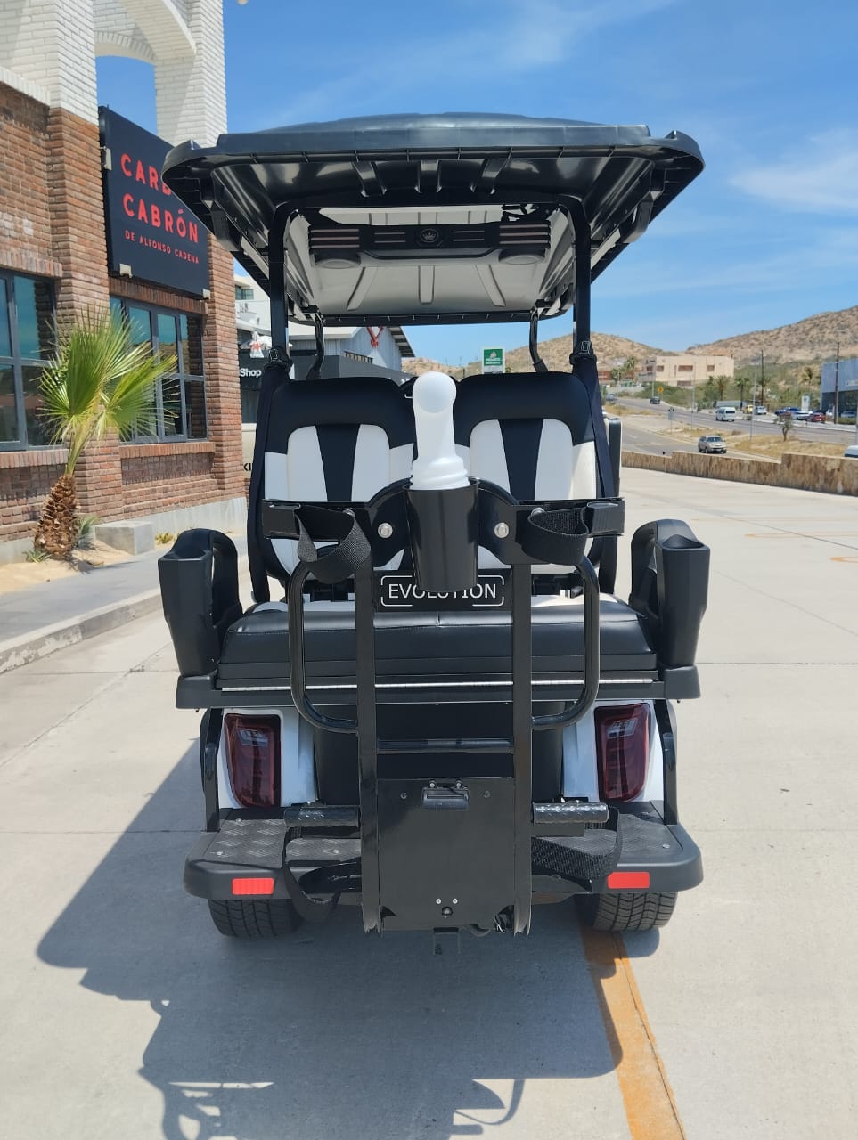 D5 Ranger 2+2 - Mineral White with Black and White Seats - Hardy Carts & Equipment