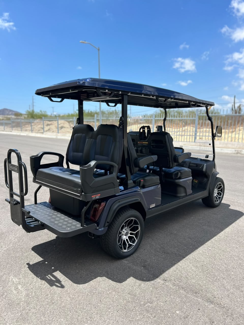 D5 Ranger 4+2 Plus - Mediterranean Blue (Black/Blue) - In Stock