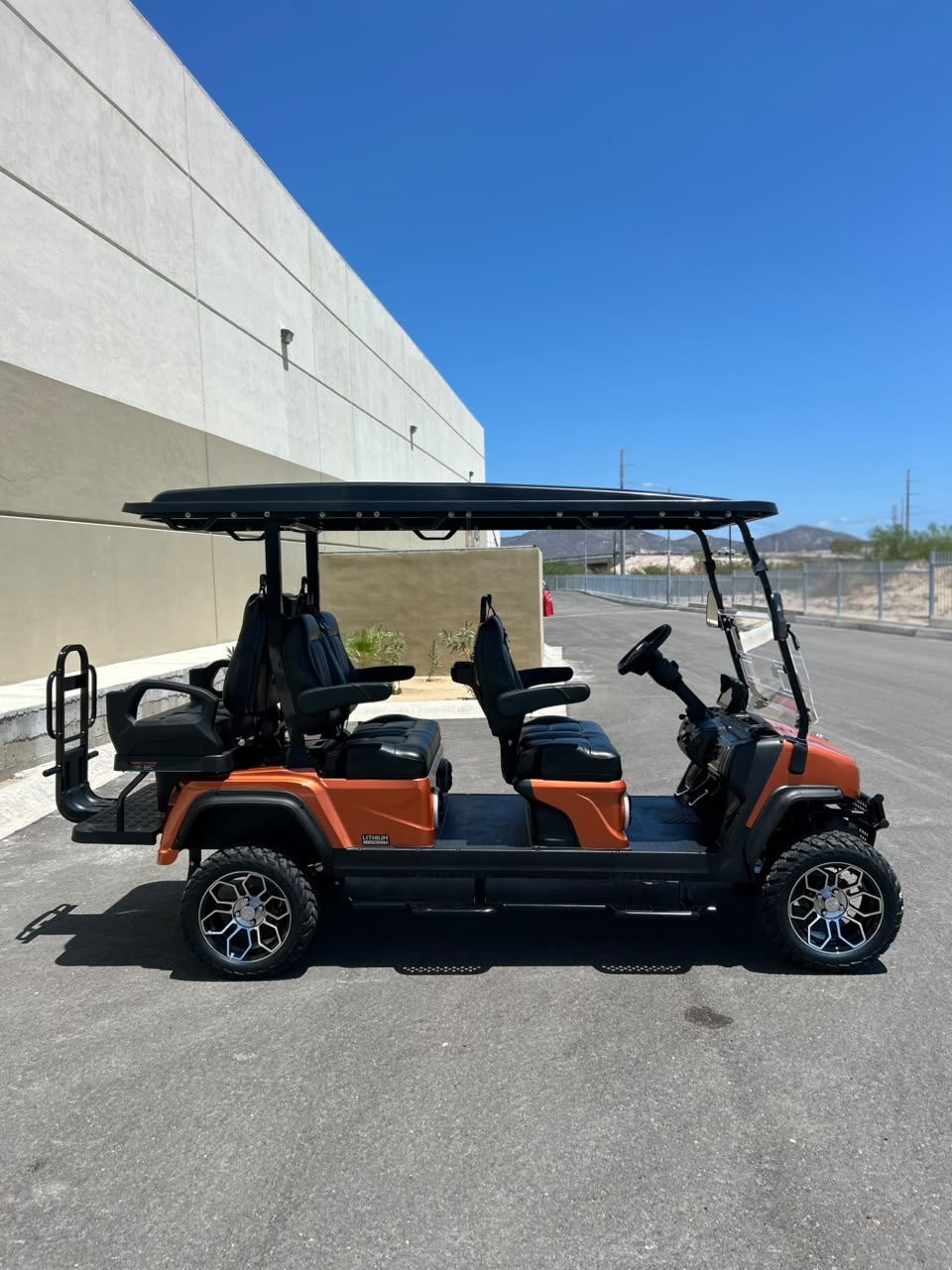 D5 Maverick 4+2 Plus - Copper (Black) - In Stock