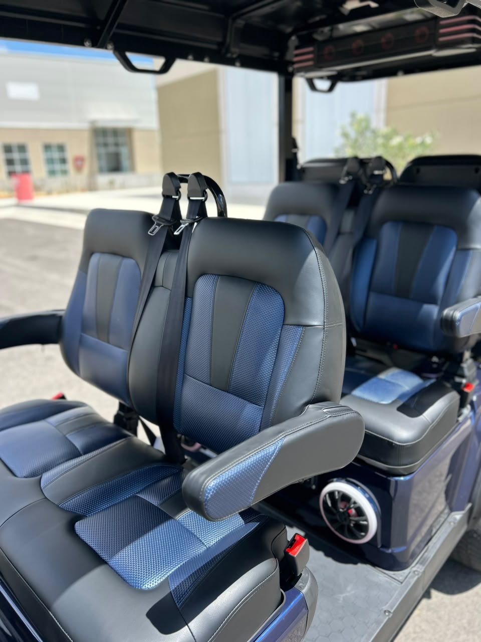 D5 Ranger 4+2 Plus - Mediterranean Blue (Black/Blue) - In Stock