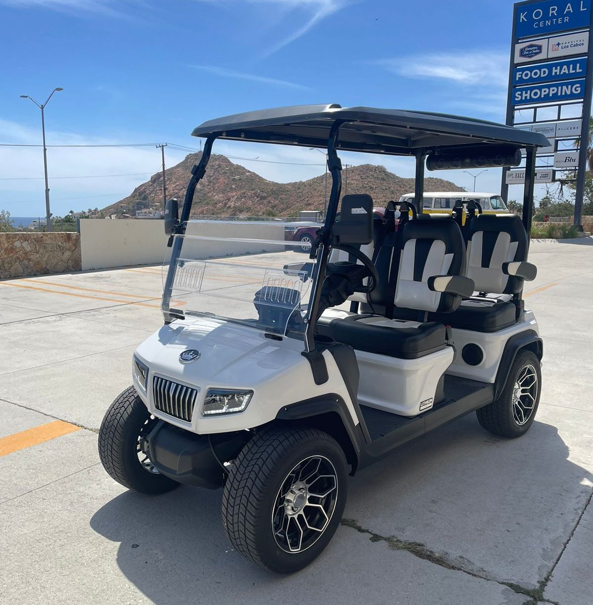 D5 Ranger 4 Plus - Mineral White (Black and White Seats)- Hardy Carts & Equipment