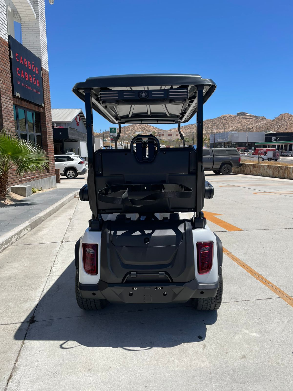 D5 Ranger 4 Plus - Mineral White (Black and White Seats)- Hardy Carts & Equipment