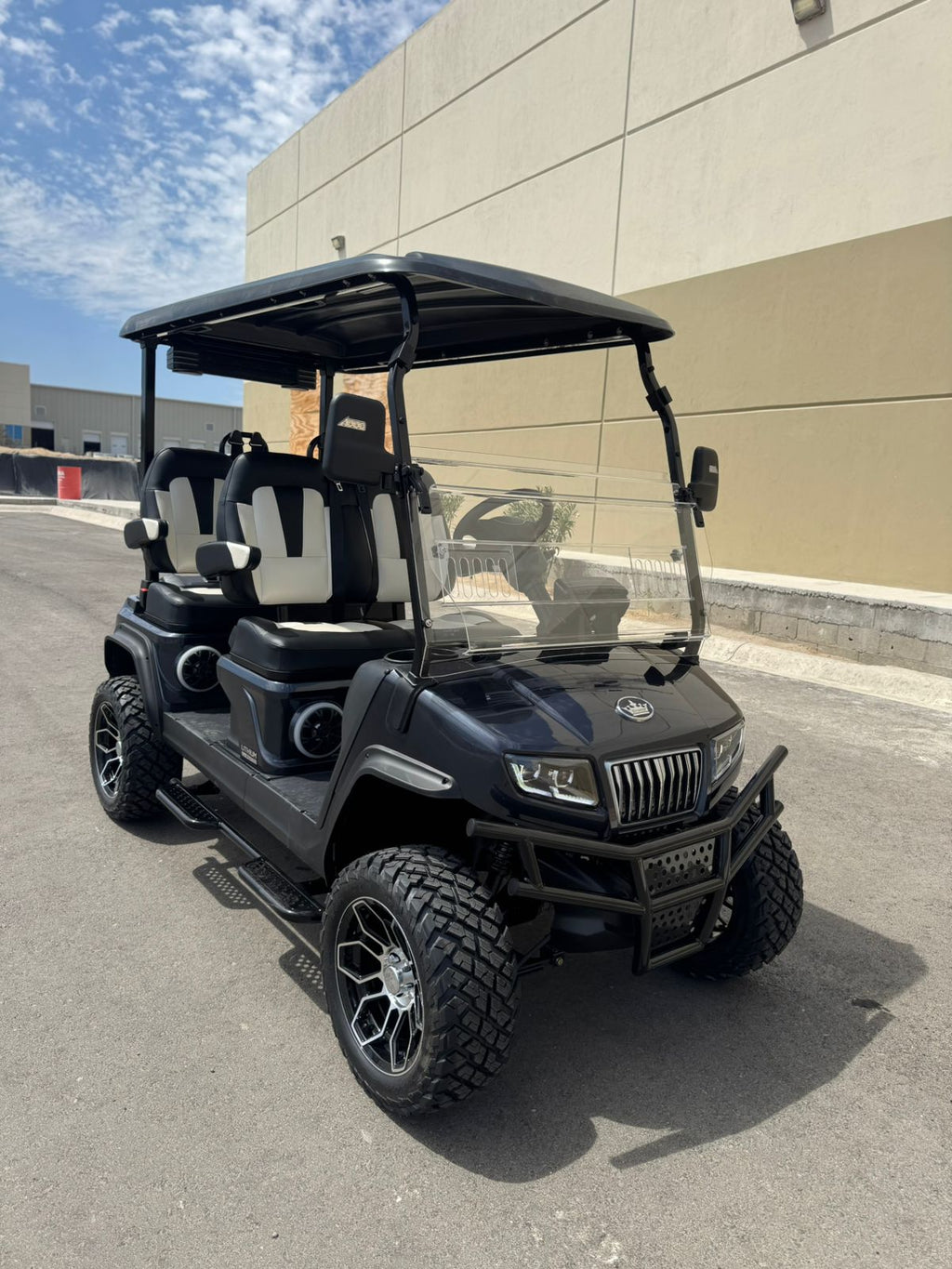 D5 Maverick 4 Plus – Azul Mediterráneo (Negro) - Próximamente