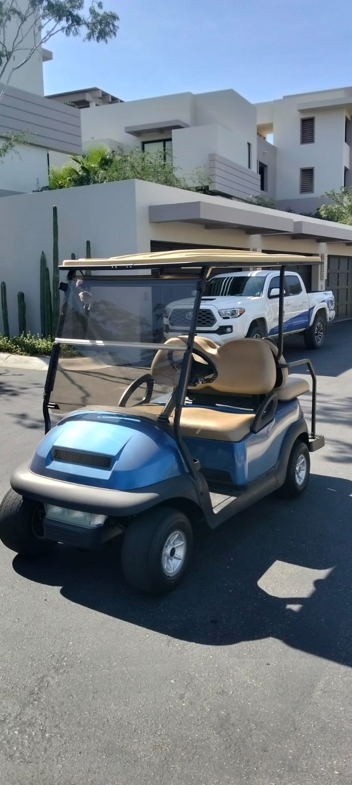 2011- Club Car USA - Precedent i2 - Electric 4 - USED - On Consignment ✓
