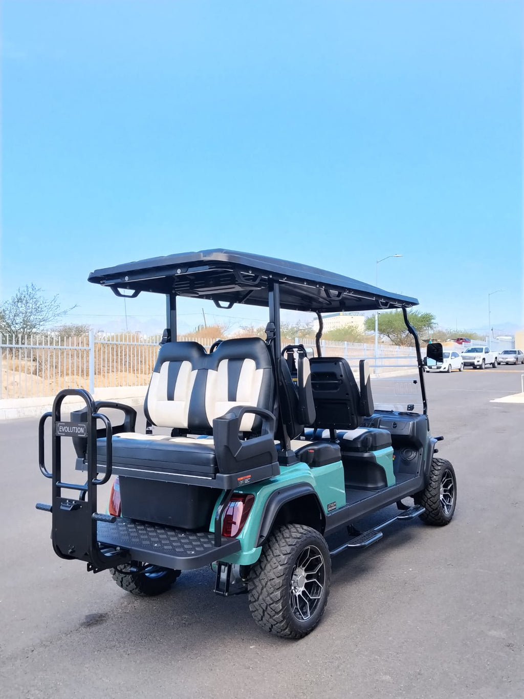 D5 Maverick 4+2 Plus - Pantone 3105c (Black/White Seats) - In Stock