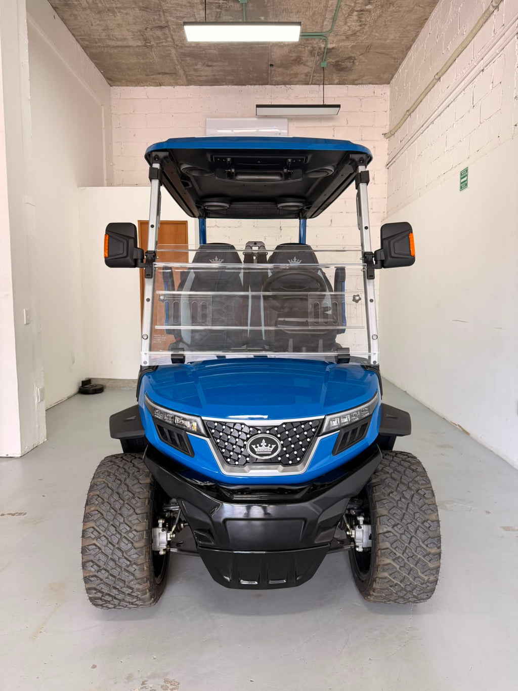 D-MAX XT4 – Custom Blue (Ocean Wave Blue) - In Stock