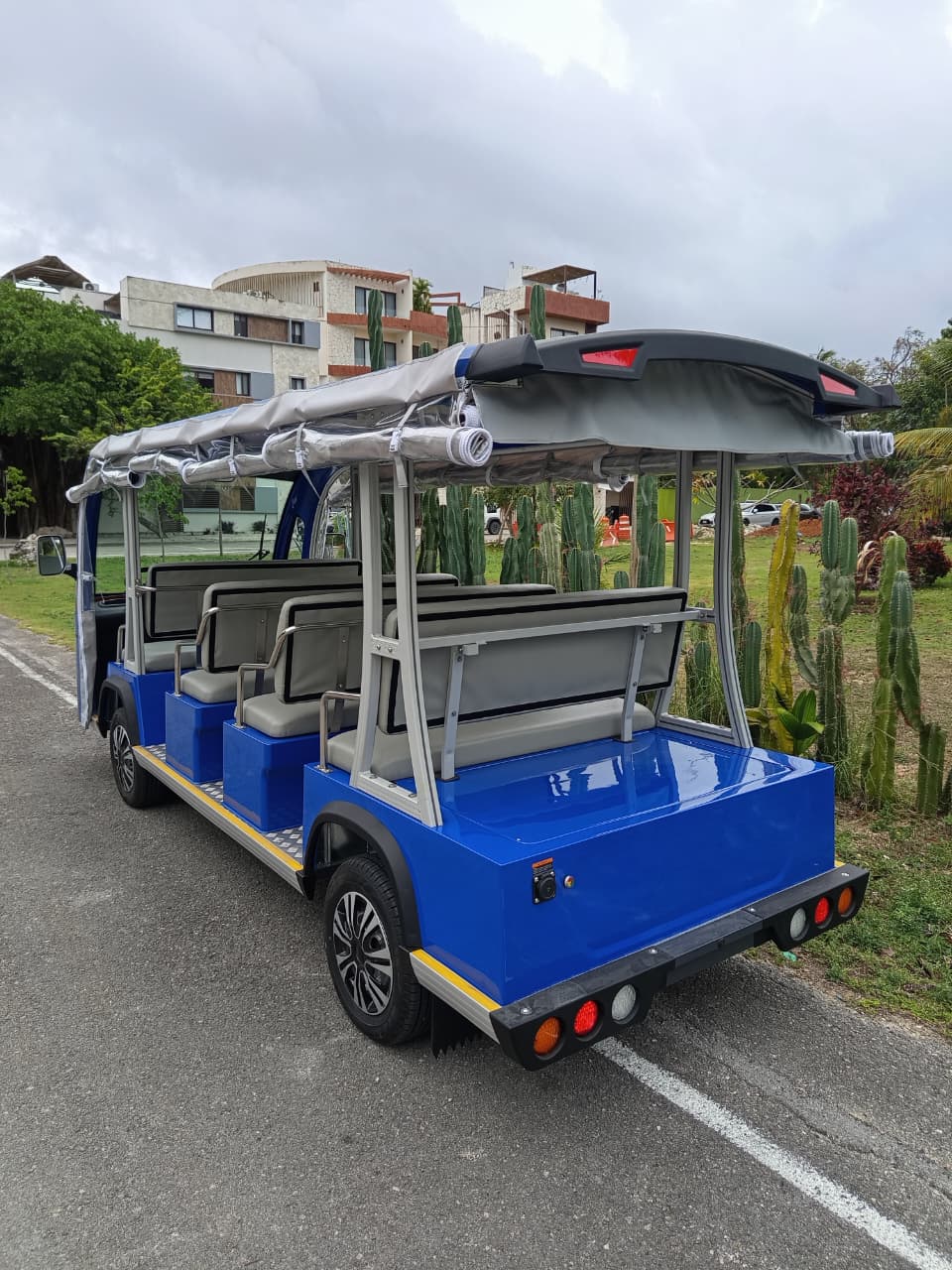 DN-11M - 11 Seater Electric Lithium Sightseeing Bus - Marshell - In Stock