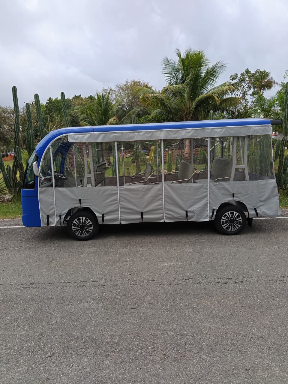 DN-11M - 11 Seater Electric Lithium Sightseeing Bus - Marshell - In Stock
